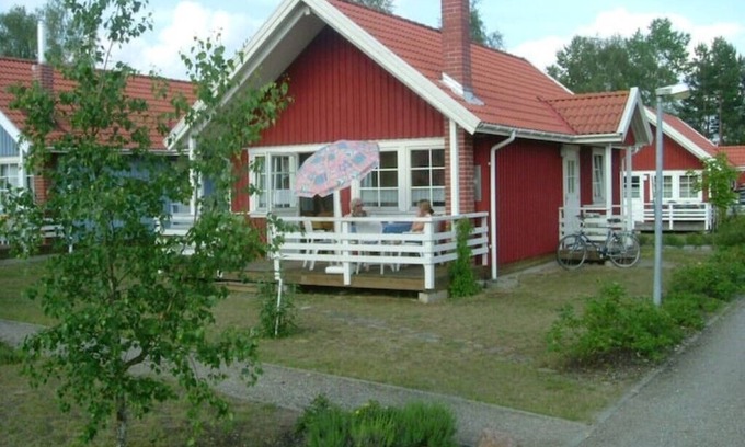 Userin Apartment | Casita - Swedish house with fireplace and own canoe
