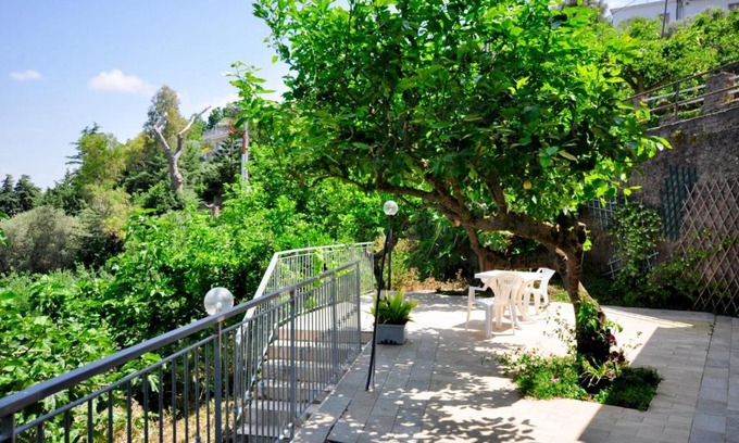 Castellabate Historic Centre Apartment | CASTELLABATE HOUSE