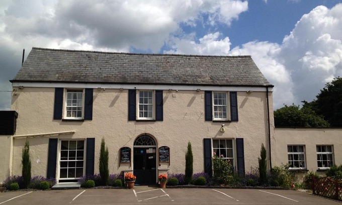 Wilton Bed & Breakfast | Castle Lodge Wilton