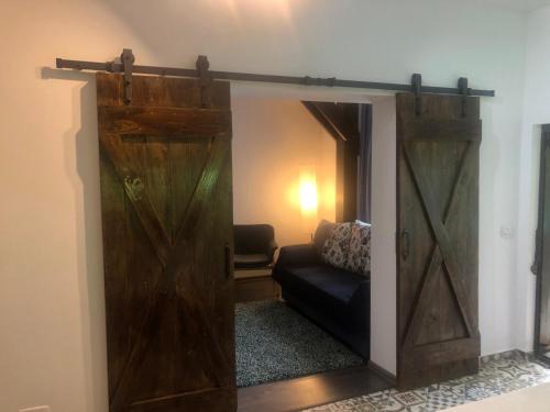 Baltatesti House | CASUTA MAMAIEI LIZETA - Baltatesti