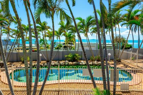 Meikleville Hill House | Catalina III