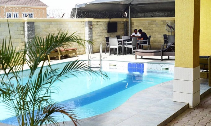 Lagos Hotel | CATE HOUSE AND APARTMENT