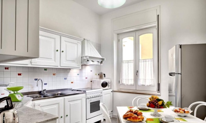 Sant'Agata sui Due Golfi Apartment | Central Apartment Stella House