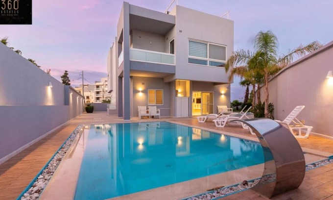 San Gwann Villa | Central, beautiful VILLA St Julians, PRVT Pool
