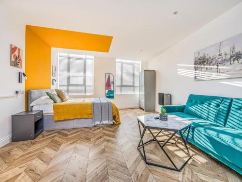 Portsmouth City Centre Apartment | Central Modern Studio Apartment