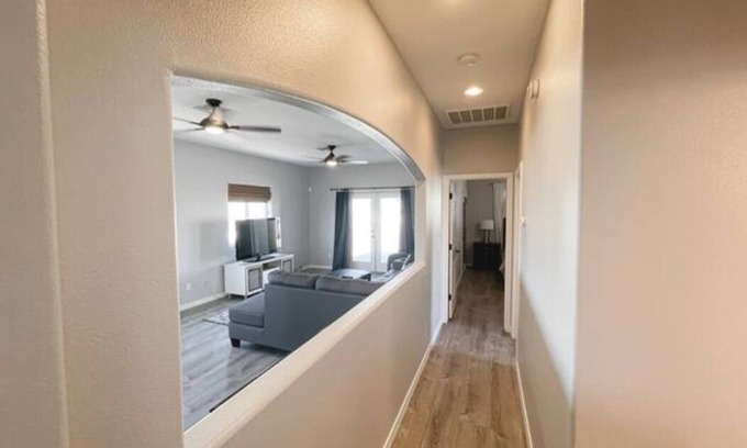 Fort Mohave House | Centrally Located River Home with Mountain Views!
