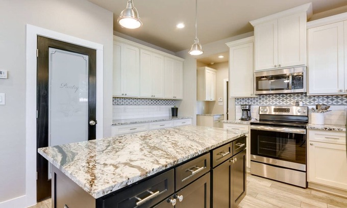 Eastside Promise Neighborhood House | Centrally Located Stunning 3BR 2BA Near Downtown