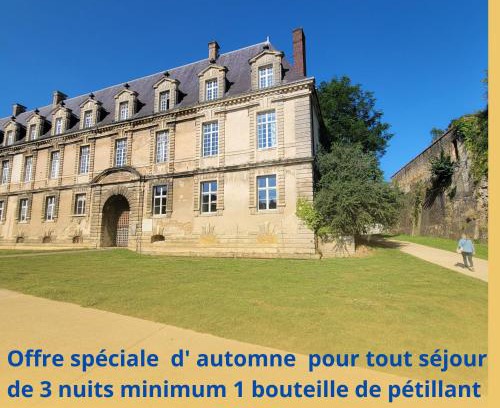 Sedan Apartment | Château des Princes " Calme et sérénité au cœur de Sedan "