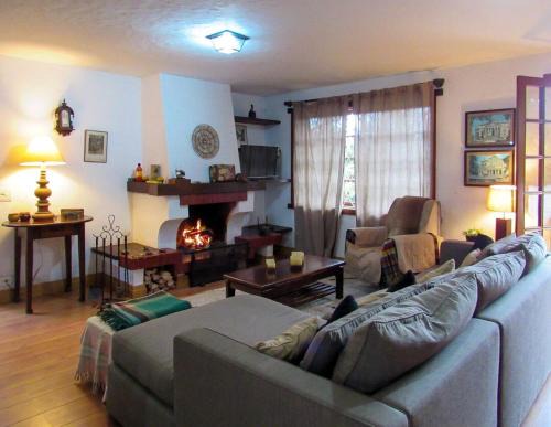Vila Everest Ski Chalet | Chalé com lareira e Wi-Fi em Campos do Jordão - SP