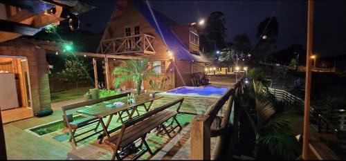 Caruru Cabin | Chalé Familiar com Jacuzzi e Piscina