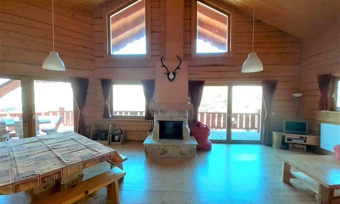 La Joue du Loup Ski Chalet | Chalet, 300m from ski slopes, view mountain, terrace, fireplace or stove, parking, tv, ski locker