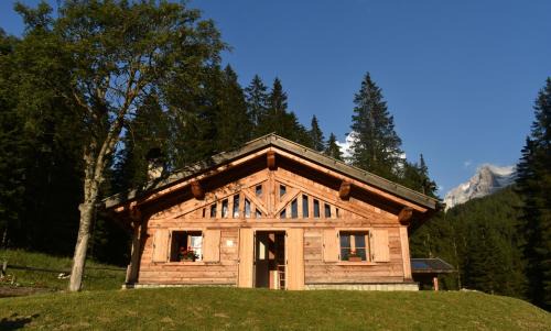 Madonna di Campiglio Ski Chalet | Chalet Brenta Dolomites