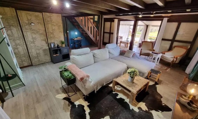 La Plaine des Cafres Ski Chalet | Chalet du Badamier Blanc