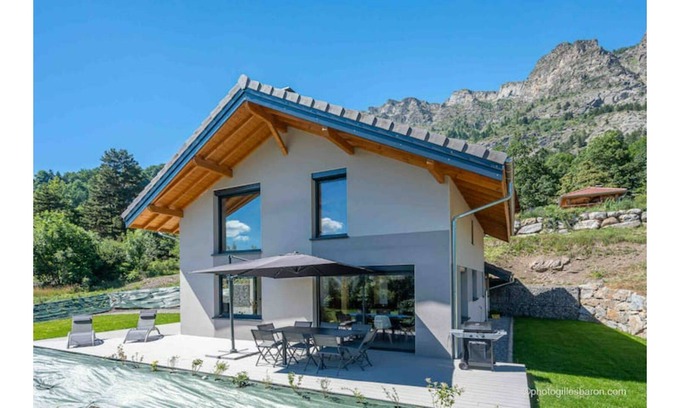 Saint-Jean-Saint-Nicolas House | Chalet Soleil Boeuf