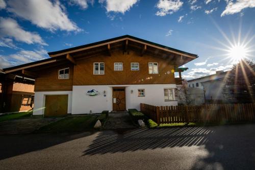 Schuttdorf Ski Chalet | Chalet Gletschermoos - Summer Card included