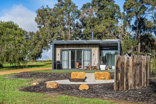 Metricup Apartment | Chalet Grove, Walburra Brook