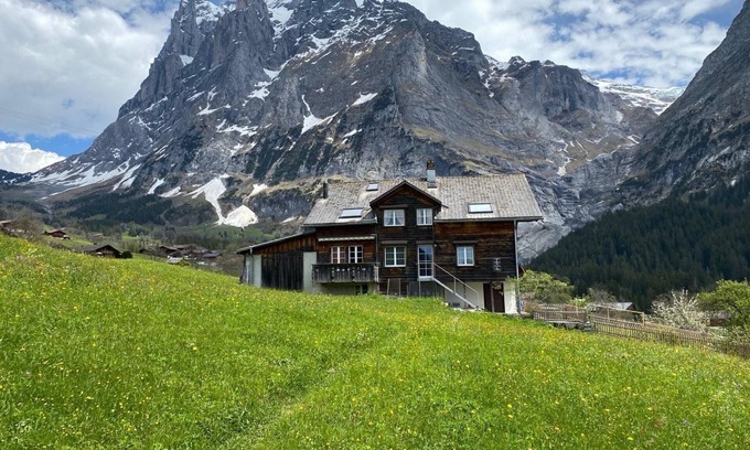 Grindelwald Apartment | Chalet in a quiet location with beautiful mountain views
