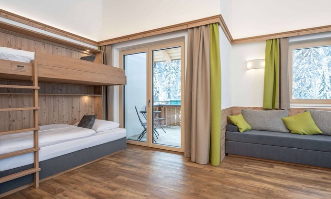 Saalbach Ski Chalet | Chalet in Saalbach Near Ski Lift