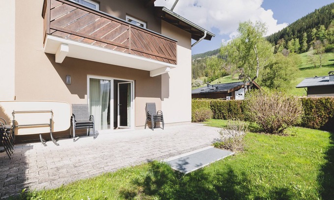 Zell am See Ski Chalet | Chalet Nathalie near ski slope