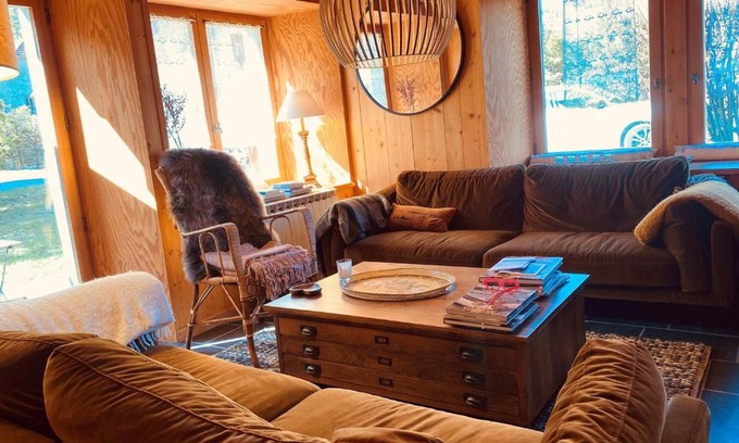 Samoens Ski Chalet | Chalet Savoyard avec Cheminée et Parking à Samoëns - FR-1-624-80