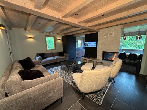 La Perriere Ski Chalet | Chalet Tamara Clés Blanches Courchevel