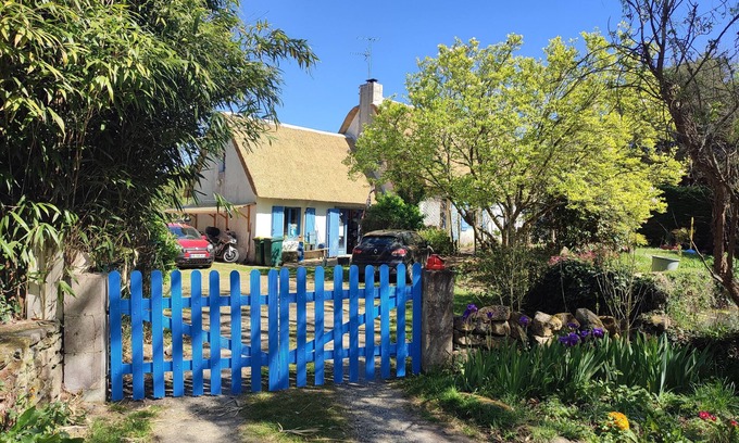 Saint-Lyphard Condo | Chambre en Brière with jacuzzi near Guérande