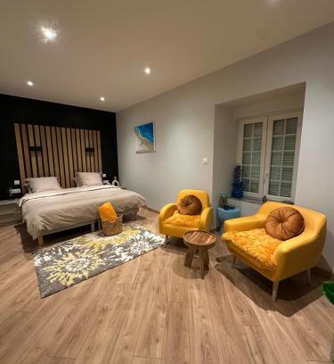 Domagne House | Chambre privée avec salle de bain