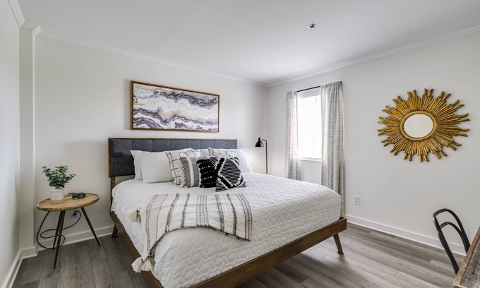 East Bank Condo | Championship Nashville 1 Bedroom Riverfront Condo