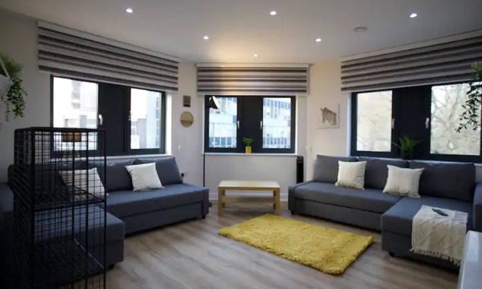 Whitechapel Apartment | Chapel House