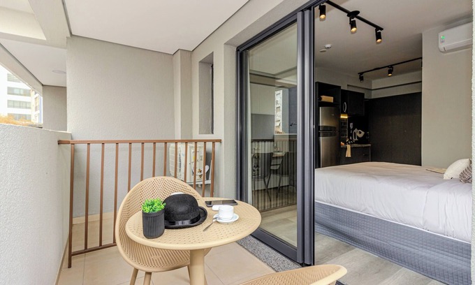 Consolacao Apartment | Charlie Nik Paulista