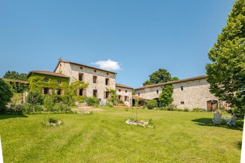Les Salles House | Charmante maison de famille au calme, 5 chambres, jacuzzi