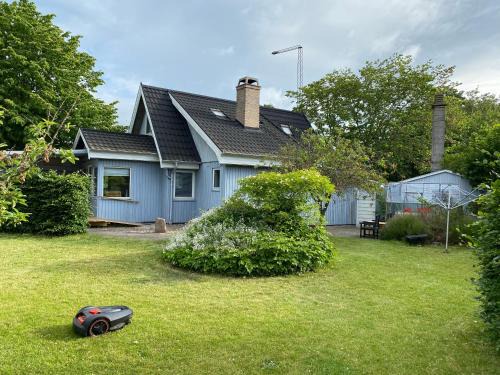 Vejlby Risskov House | Charmerende ældre sommerhus tæt på strand og city