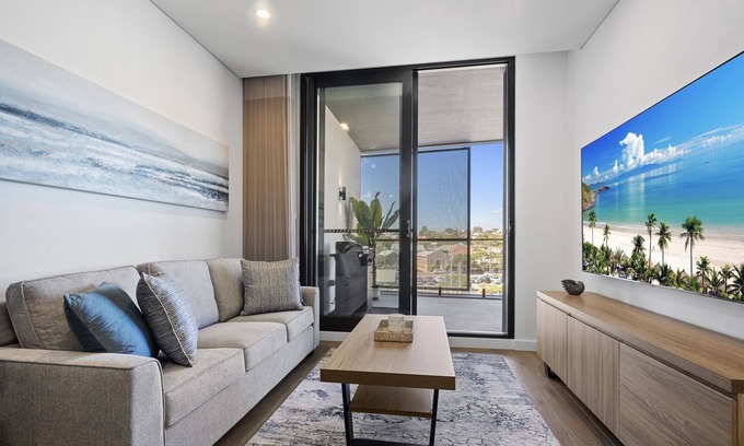 North Fremantle Apartment | Charming 1-Bed with Rooftop Access & Parking