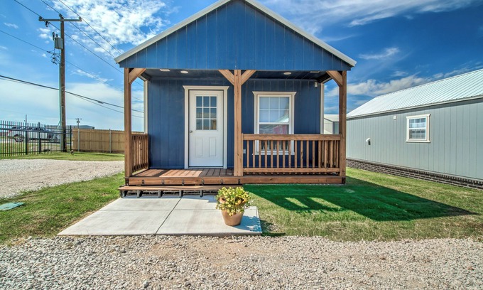 El Reno Cottage | Charming 1-bedroom cottage on west side of OKC.