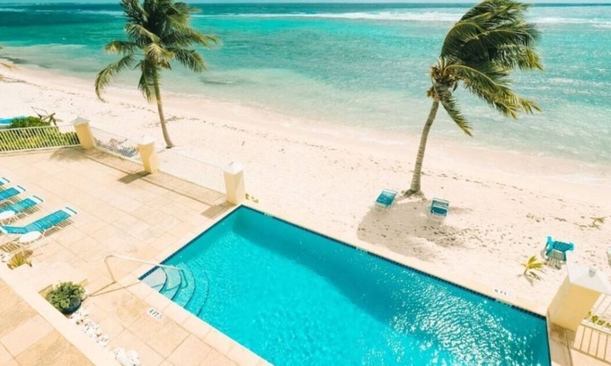 Bodden Town Condo | Charming 2-bdrm beachfront condo in serene Bodden Town, including a renter car!