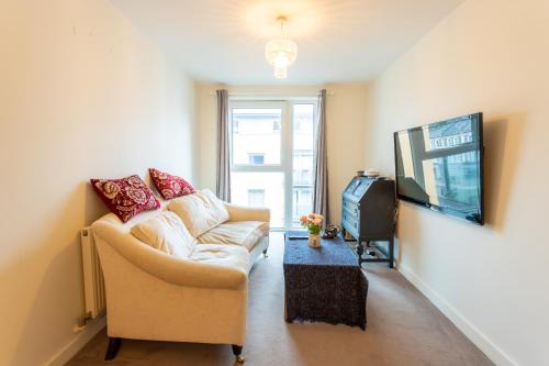 Greenwich West Apartment | Charming 2 Bed Flat in Greenwich