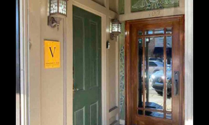 West Jefferson Apartment | Charming 2-bedroom apartment in wonderful downtown West Jefferson with WiFi, AC