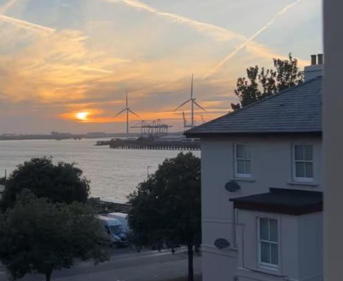 Gravesend Apartment | Charming 2BD Mins From Station