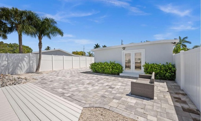 Redevelopment Area House | Charming 2BD Waterfront Home in Naples