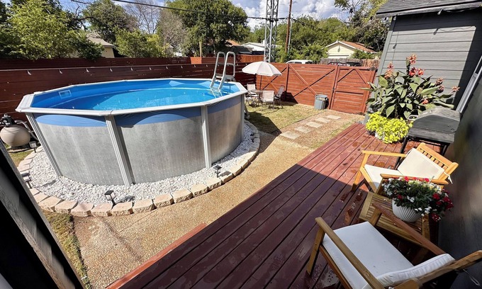 Alamo Heights House | Charming 3-bed casa with Pool, AC & WiFi ThePearl Airport TDY/Traveling Nurses