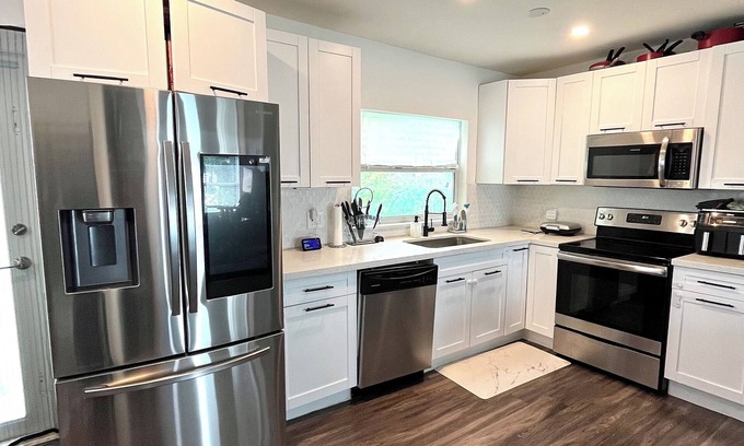 Liberty City House | Charming 3-Bedroom, 2-Bath Home in the Heart of Miami - Close to Downtown!