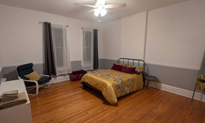 Shaw House | Charming 3-bedroom house with WiFi, AC in marvelous St. Louis