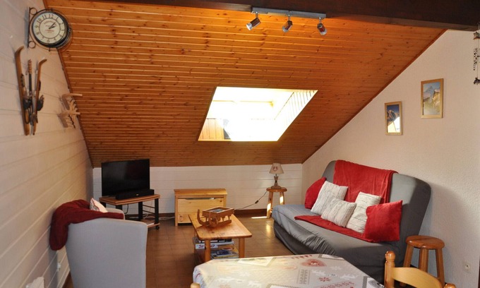 Abondance Apartment | Charming 3-Room Flat Near Village Center – Summer Multi Pass at €3/Day!