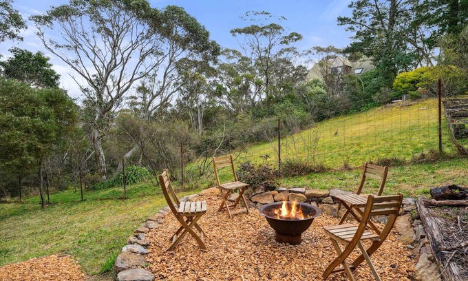 Mount Victoria House | Charming 4-Bed Home in Mount Victoria