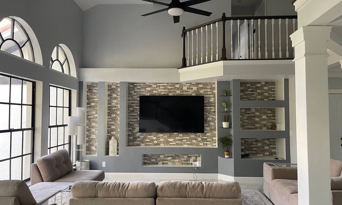 Safety Harbor House | Charming 4-bedroom country house in Safety Harbor with AC