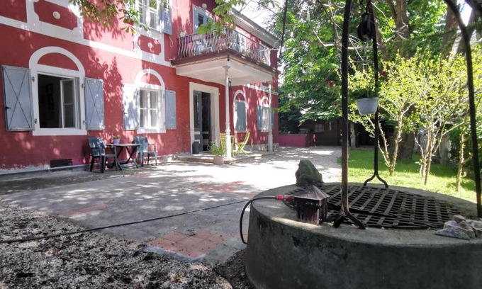 Roiano-Gretta-Barcola-Cologna-Scorcola Apartment | Charming apartment in a 19th century villa