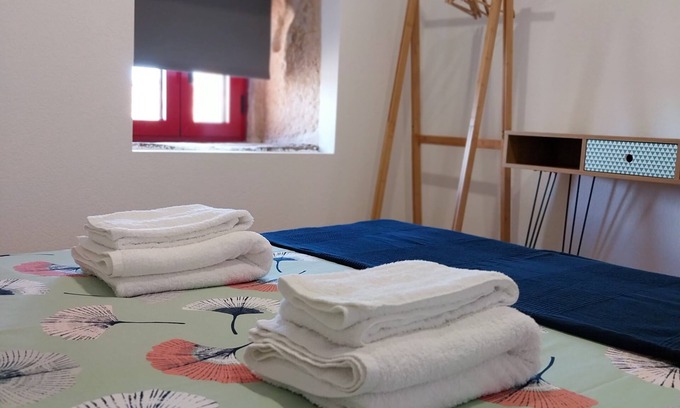 Armamar Apartment | Charming apartment with WiFi and AC in marvelous Fontelo