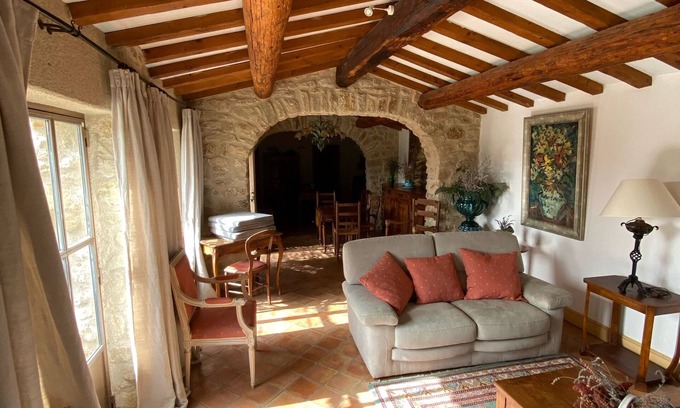 Cucuron House | Charming, authentic stone house with swimming pool in the heart of the Luberon