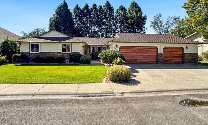 Boise House | Charming Boise Home with Hot Tub on Private Golf Course