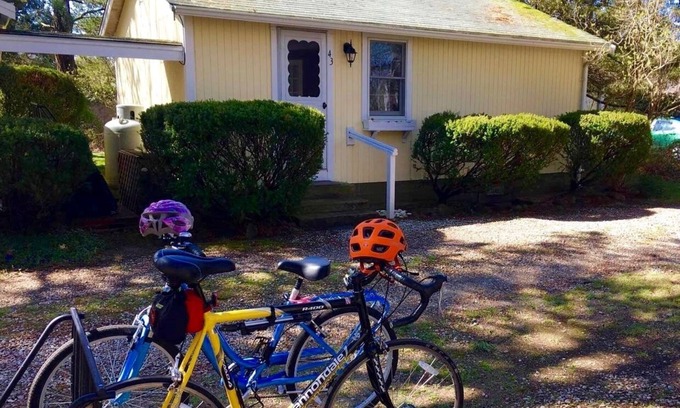 Brewster Cottage | Charming Brewster Cottage